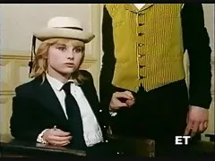 ຄ incest ເຕັມ ຍໍາລາດເລຂາທິດແລະມີການກ່ຽວກັບໃບຫນ້າຂອງນາງ