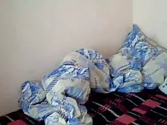 ຄອອນໄລນ໌blowjob ມ ຜູ້ໃຫຍ່ຜິວເນື້ອສີຂາແຕ່ໜຸ່ມສອງຄົນພ